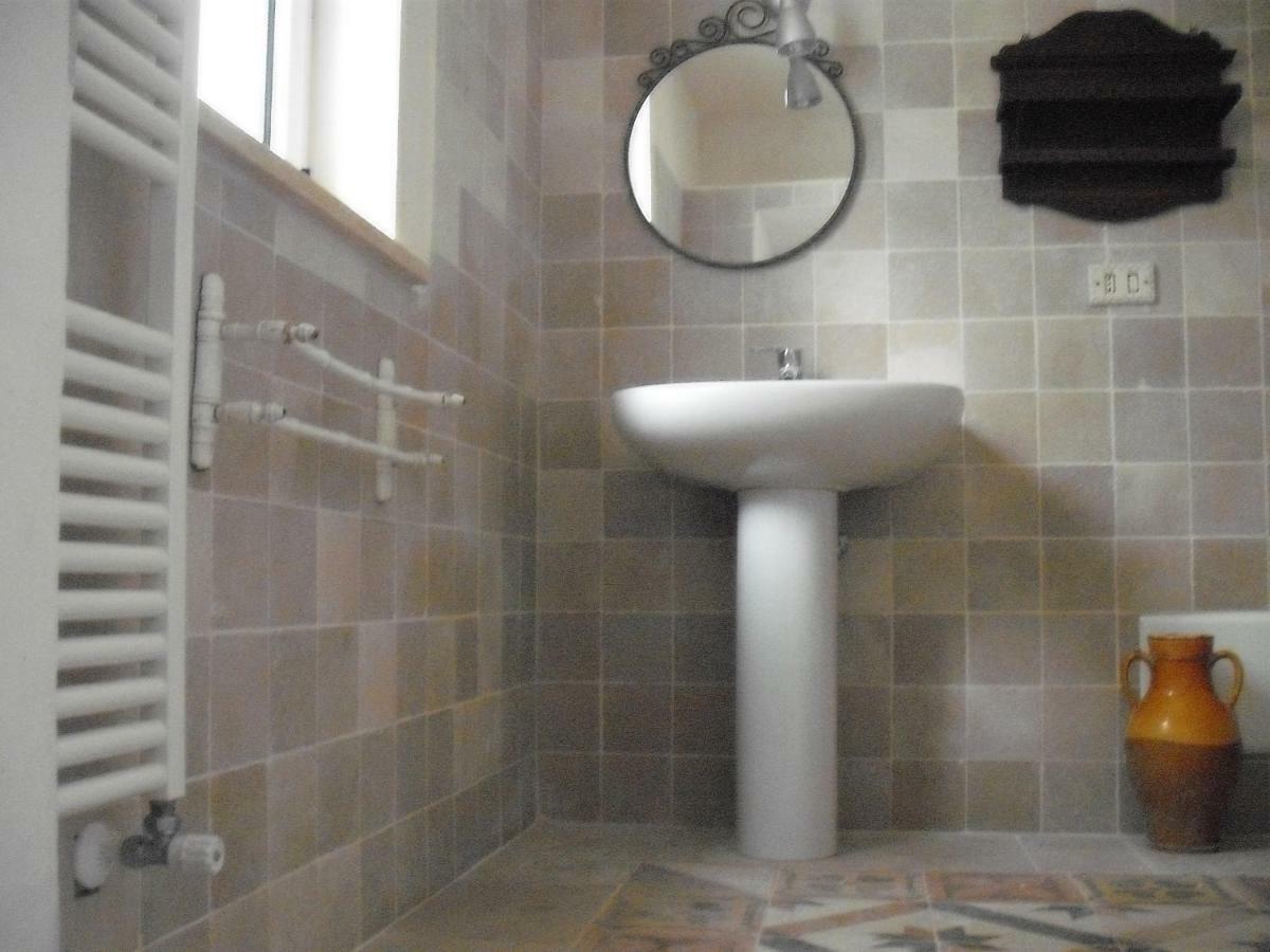 Villa Miccoli Apartments Челие Месапика Екстериор снимка