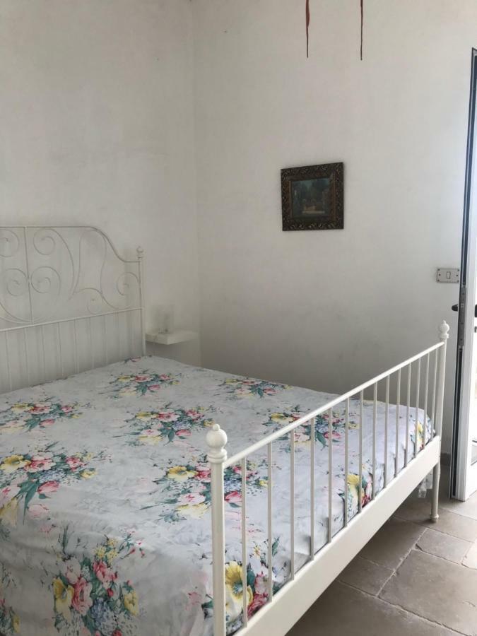 Villa Miccoli Apartments Челие Месапика Екстериор снимка